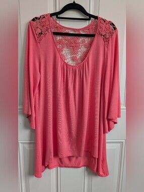 Cha Cha Vente Coral Pink Crochet Lace Yoke Swing Blouse Flutter Sleeve Medium